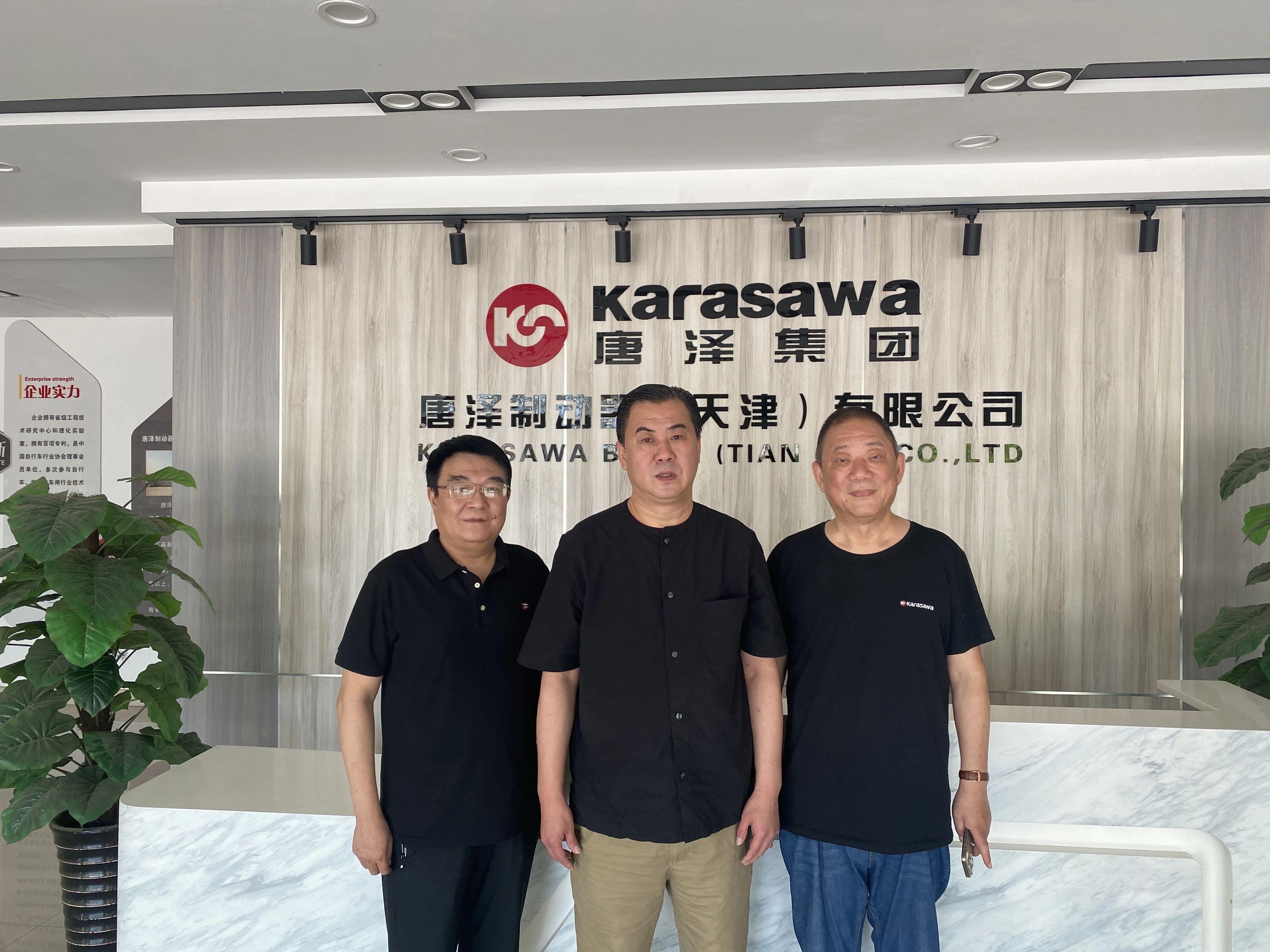 1752632023753247.jpg 161f05d87a1a920fa07086c2508f96cd.jpg