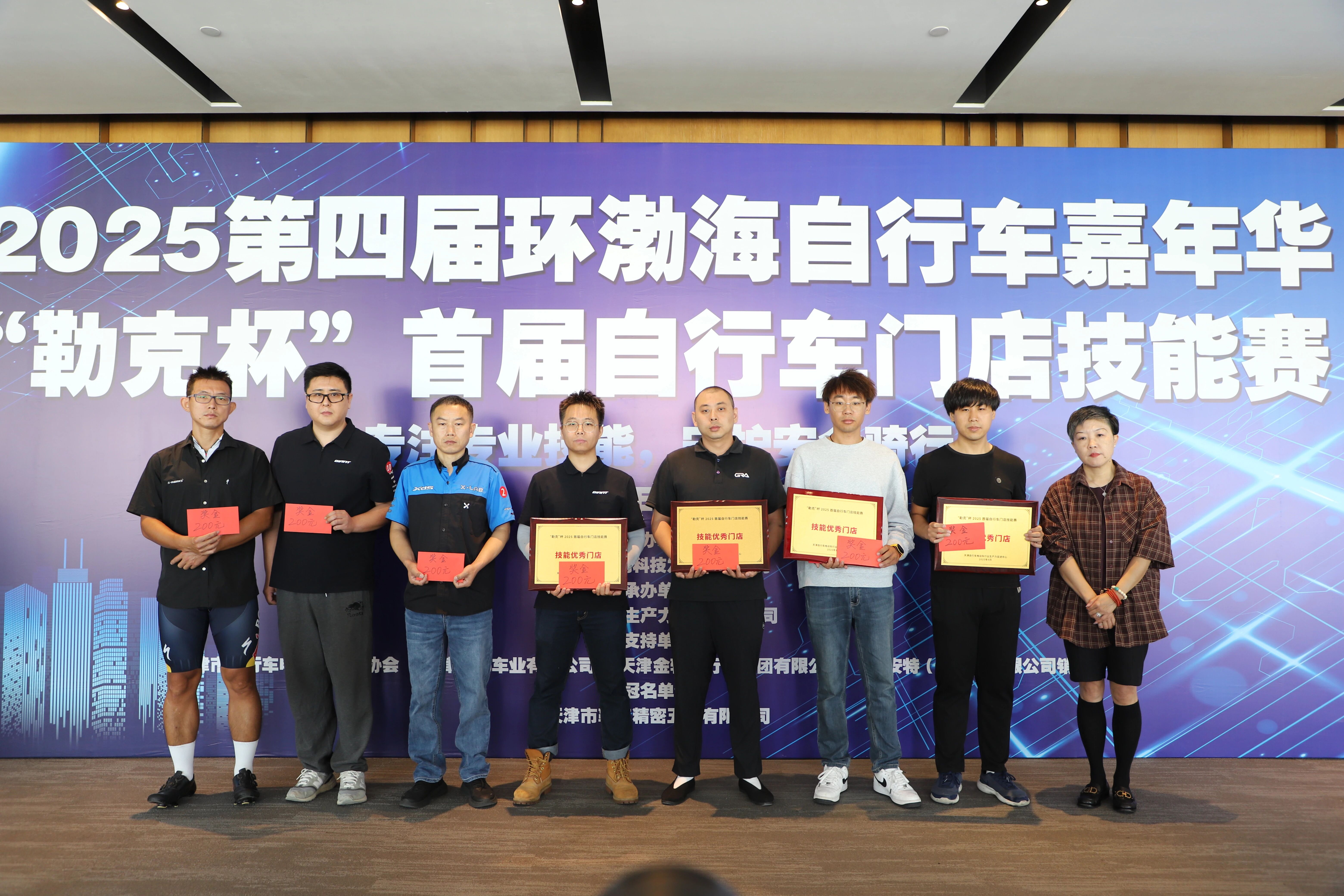 1759990622440709.jpg d705810a15125a274c43999db2757286.jpg